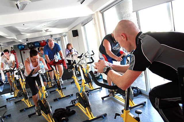 File:Cycle Class at a Gym.JPG - Wikimedia Commons